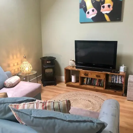 The Cowshed On The Greenway Semesterbostad