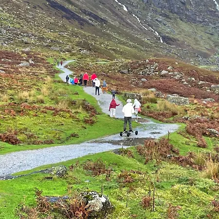 Semesterbostad The Cowshed On The Greenway