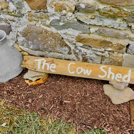 Feriehus The Cowshed On The Greenway *